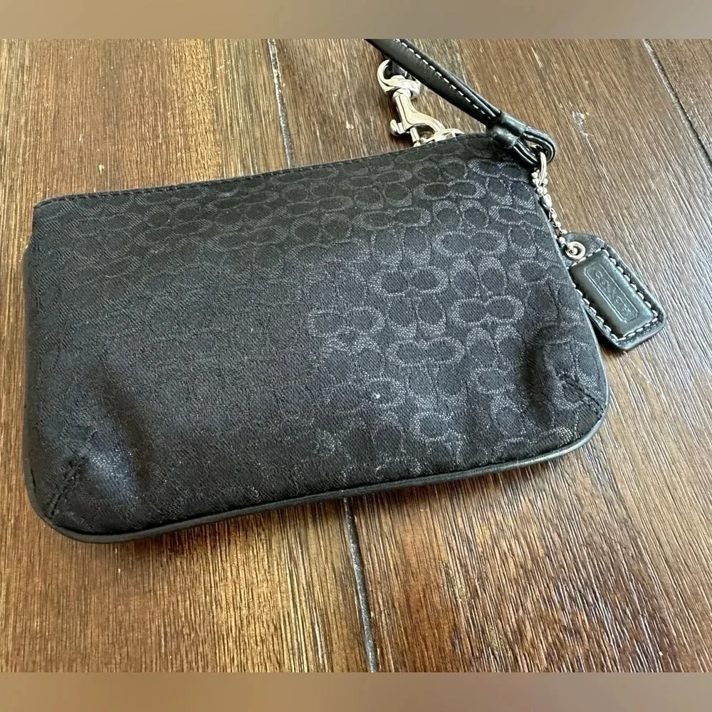 Coach signature logo wrislet